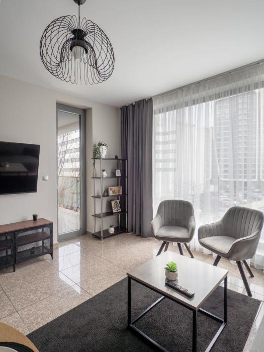 Modern Apartment with Parking next to Bulgaria Mall