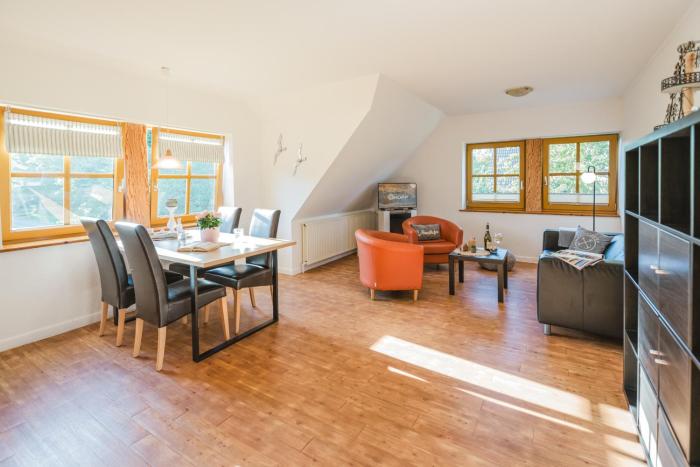 Ferienwohnung Fachwerkhaus - Westen oben - Bauernhof Hopp Vadersdorf