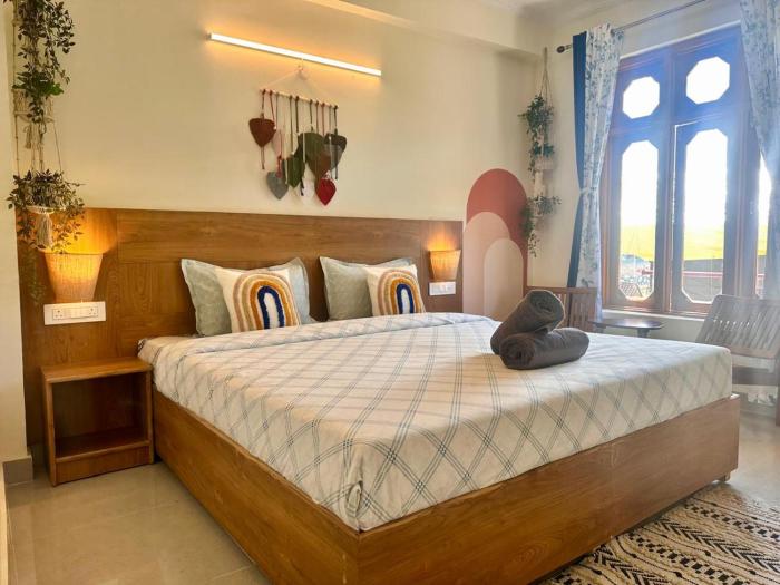 Getaway Stays-Rooms with private kitchen-Dharamkot