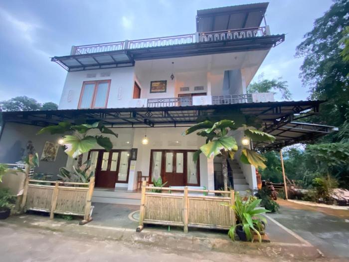 Sri Sedana Guest House