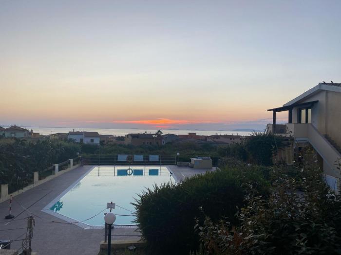 Rosmarino, apartamento con piscina a 100m del mar