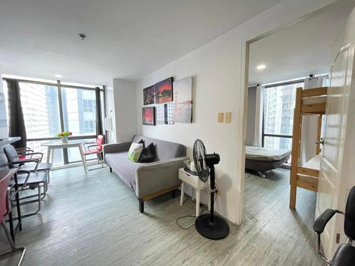 Modern Condotel in Ortigas good up to 8 pax