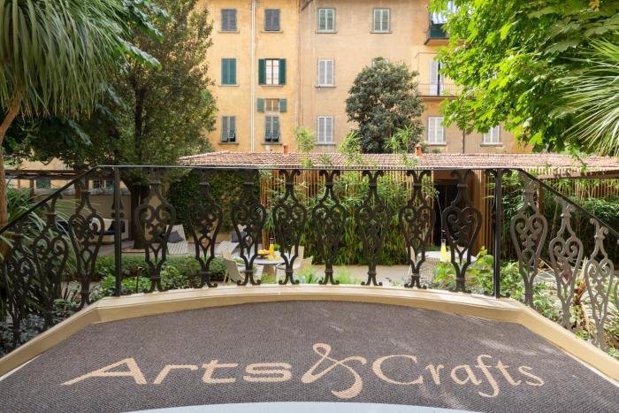 Arts & Crafts Luxury Suites