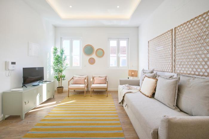 Ocean Deluxe Apt w AC, by TimeCooler