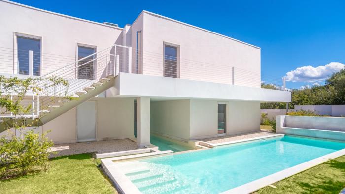 NEW Amazing Apartment With Private Parking