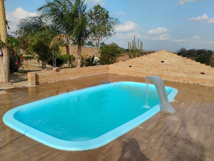Chácara Aconchegante com Piscina e Churrasqueira Perto do Ponto Turístico de Bezerros