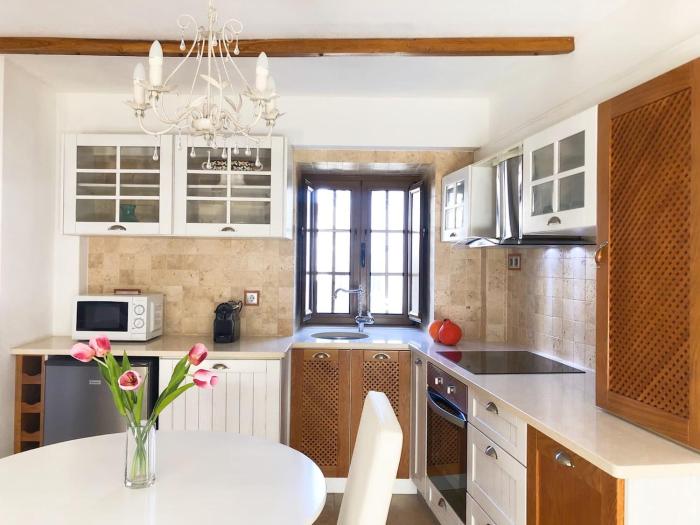 Laje House Fireplace entire house wifi