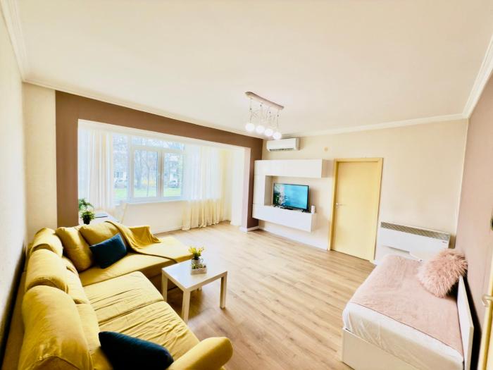 " Lazur Beach " Cozy one-bed flat in Burgas