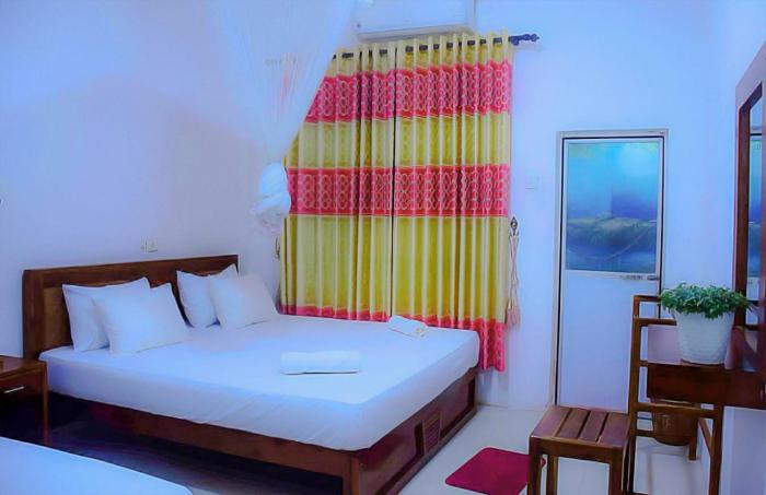 Sparrow House and Safari Resort
