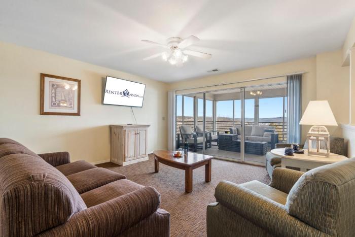 Lake View Condo-Firepit Table-Table Rock Access-Free Attraction Tickets