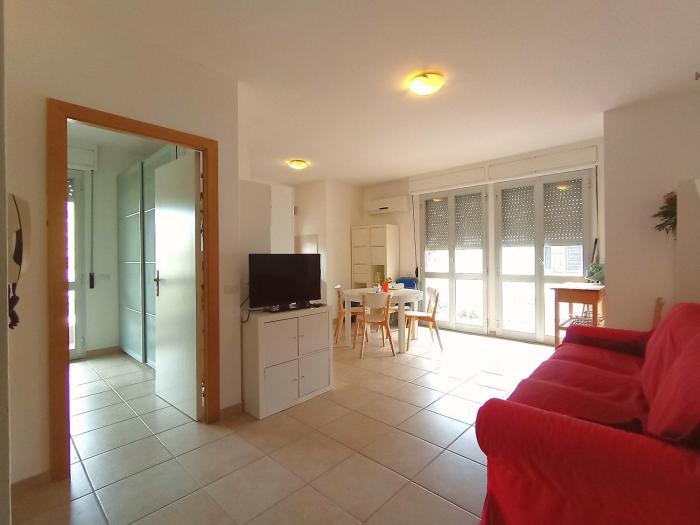 Miki1 - con piscina e campo da tennis