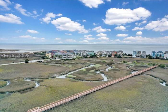 Hilton Head Resort Private Walk Shuttle to Beach