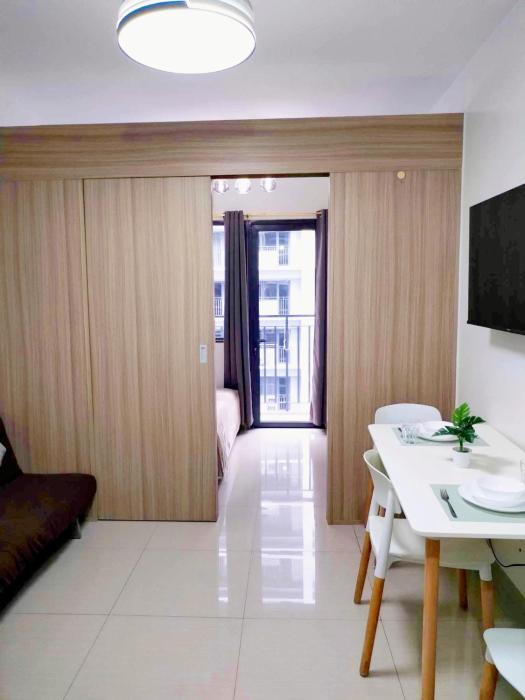 Cozy and Affordable Condo near MOA and Airport with Wifi 069