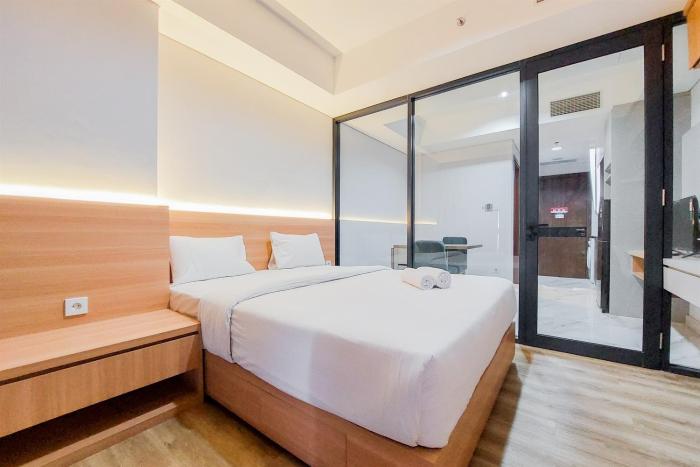 Gorgeous 1BR Apartment at The Smith Alam Sutera By Travelio