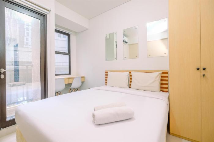 Best Price Studio Room Transpark Cibubur Apartment By Travelio