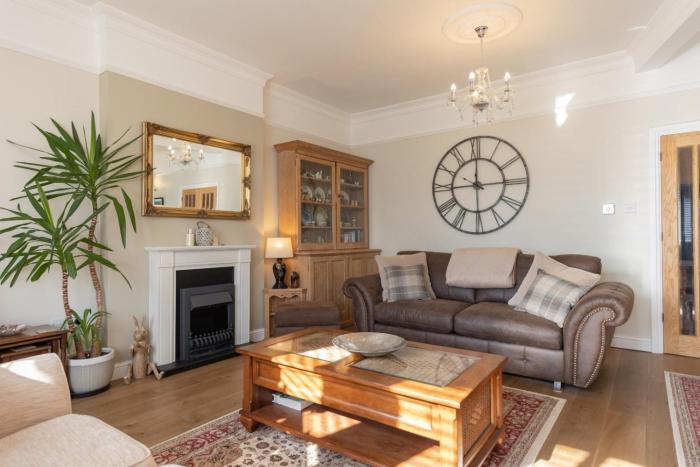 12a Fieldstile Road