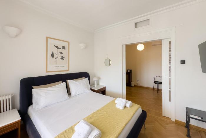 Kolonaki room with a view