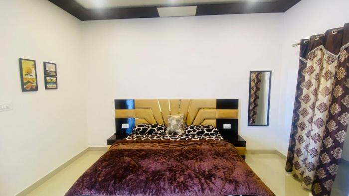 Comfy Homes- Fully Furnished Independent Floor