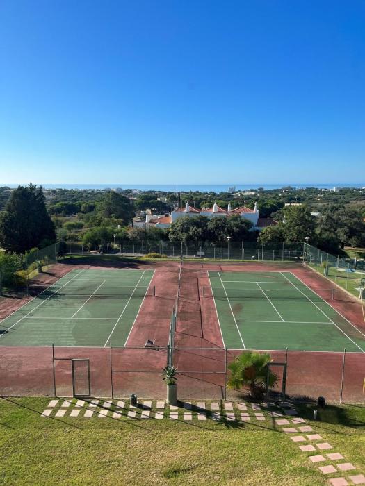 Sea-Stretch viewing SuperKing flat by BentoBox