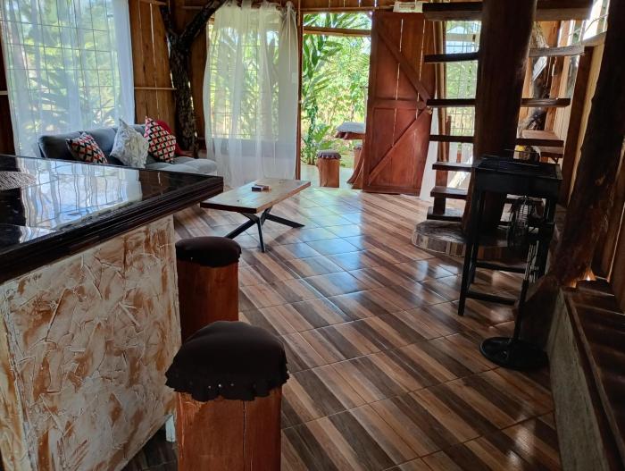 su cabaña Río Celeste