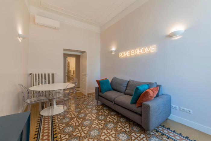Vintage Ottaviano Apartment