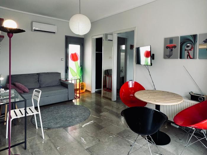 Elegant Downtown Studio by White Tower