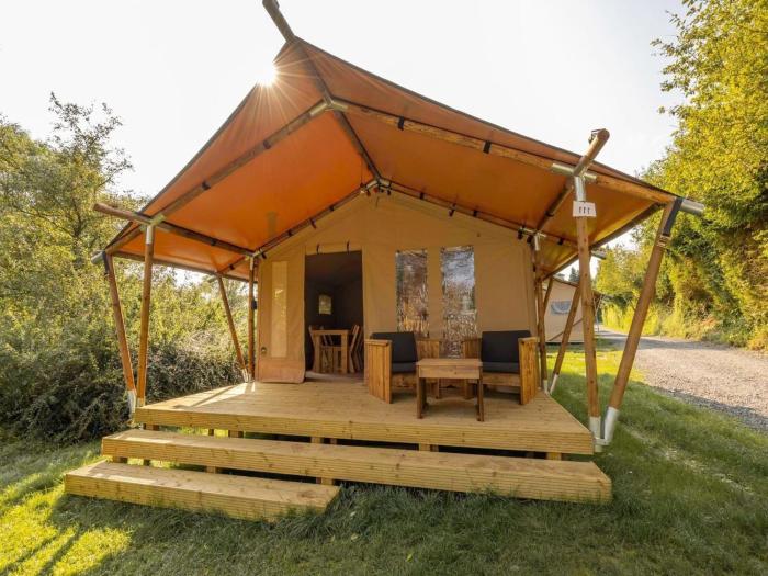 Comet Glamping Tent, Ardennes