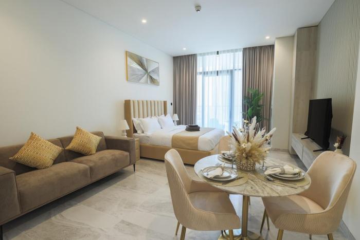 Stunning Studio in Peninsula Five