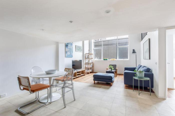 Hosier Loft - Striking Industrial Vibes in the CBD