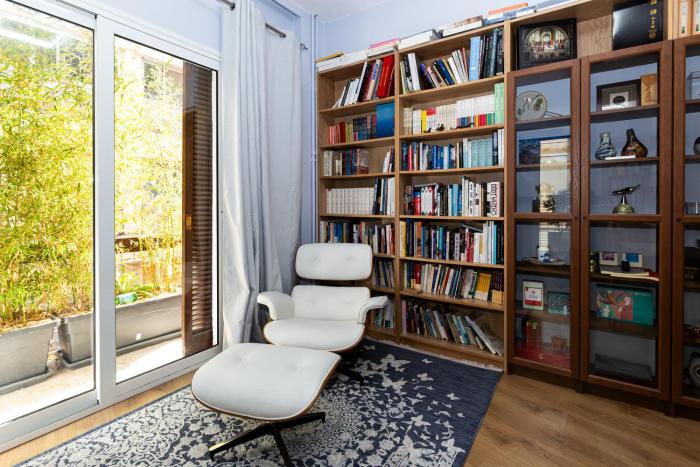 Central Athens Charm