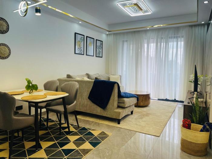 Stylish 2br sunset view pool gym sauna work desk