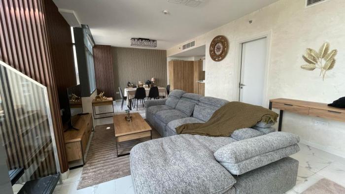 Holiday Elegant Apartment Near yas Island Abu Dhabi DABAS2