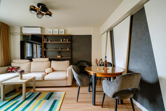 The QUARK Modern Designed 2BR Central Apartment