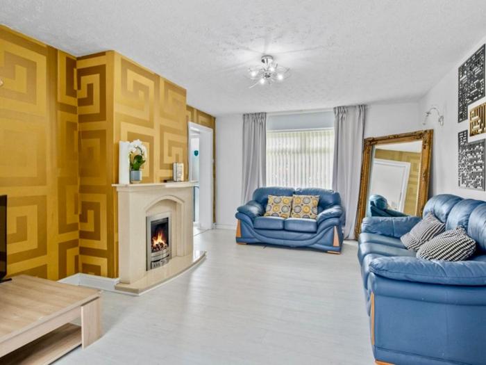 Spacious 3 Bedroom Home in Aintree