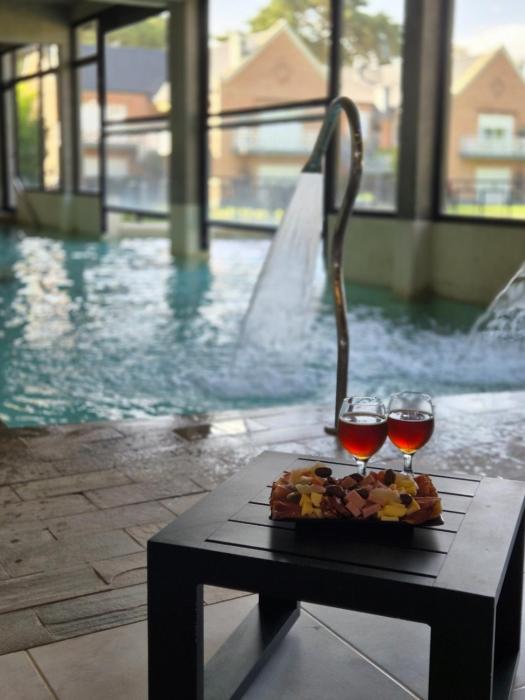 Los Robles Apart Hotel