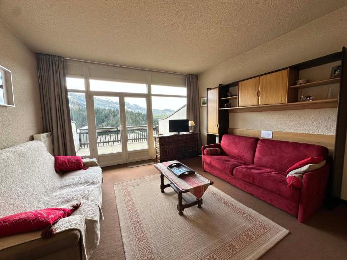 Studio cabine au pied des pistes à Villard de Lans, terrasse sud, parking gratuit - FR-1-515-106