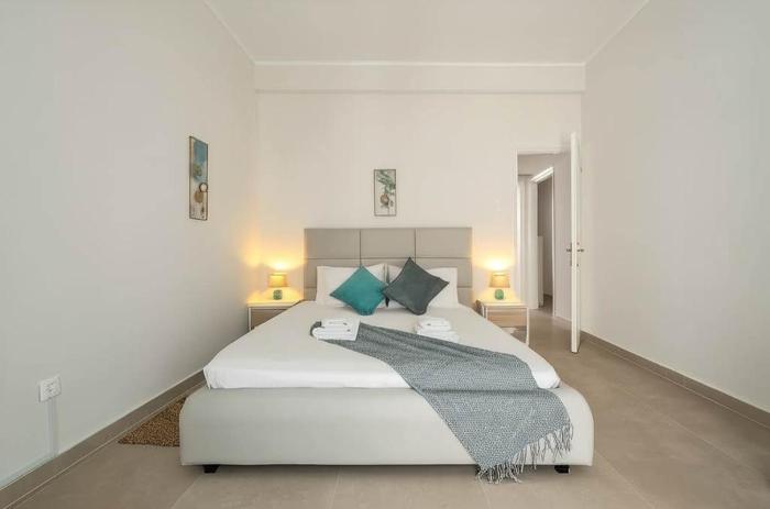 Bright & Breezy 6th FL Apt At National Museum