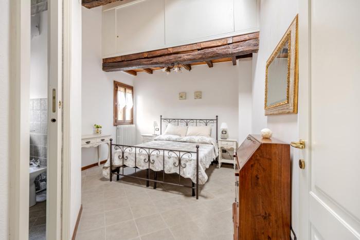 Romantica Residenza - Borgo Castello di Serravalle