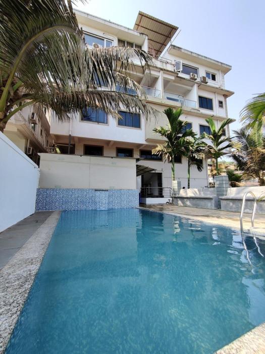 Blush Haven, cozy 2BHK near Siolim and Vagator