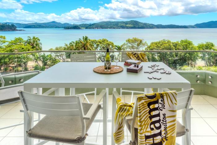 Lagoon Beachfront Lodge 202 on Hamilton Island by HamoRent