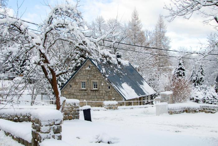 Dom Nad Wodospadem pod Śnieżnymi Kotłami