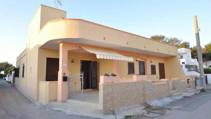 Villetta Giulia by Salento Affitti