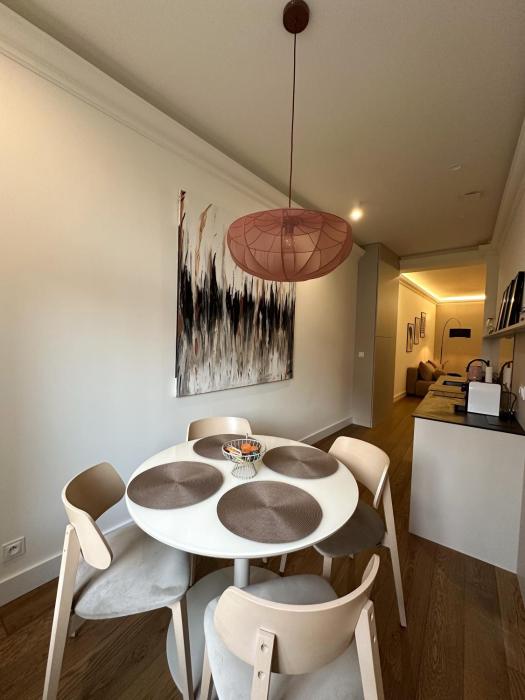 Merlot & Silver Apartments