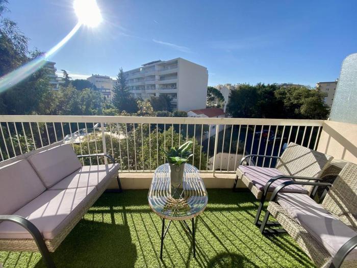 Cannes proche Croisette - 2P tout confort terrasse