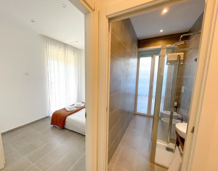 K-FOFO Apartment - Steps from Anzio Station, Beach & Town Center