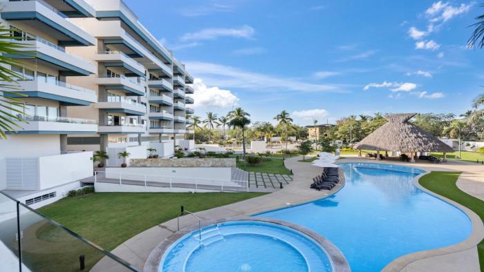 Condo Altamar Nuevo Vallarta Getaway by Kivoya