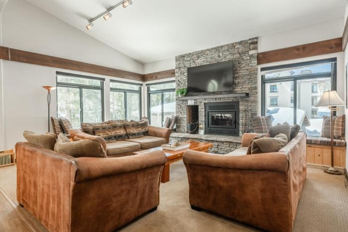 Silverbear #41 - 2 Bedrm + Loft 3 Bathrm 12 block to Canyon Lodge! Slps 8