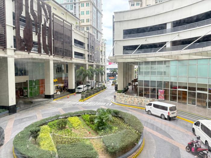 San Lorenzo Place Mall & Residences Tower 3 by Magallanes MRT station Makati