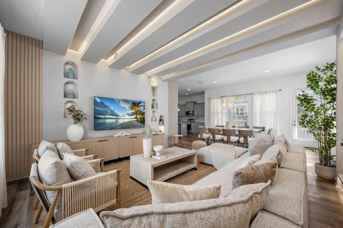 Dream Home Steps from Emerald Beach Santa Rosa