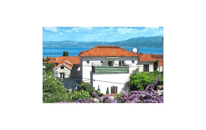 Stunning Apartment In Supetar With Wifi